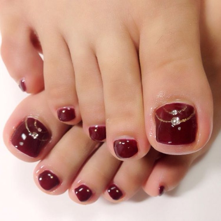 Beautiful toe nails