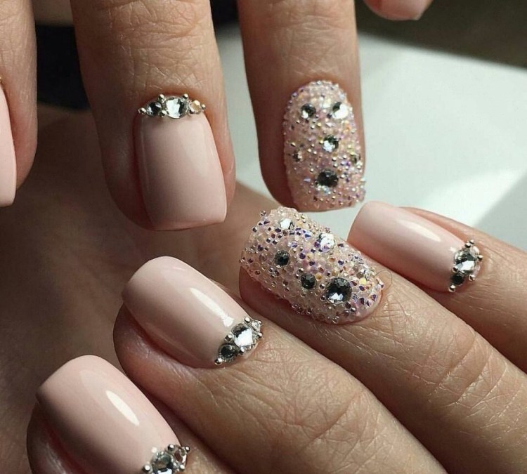 Russian nail art fashion