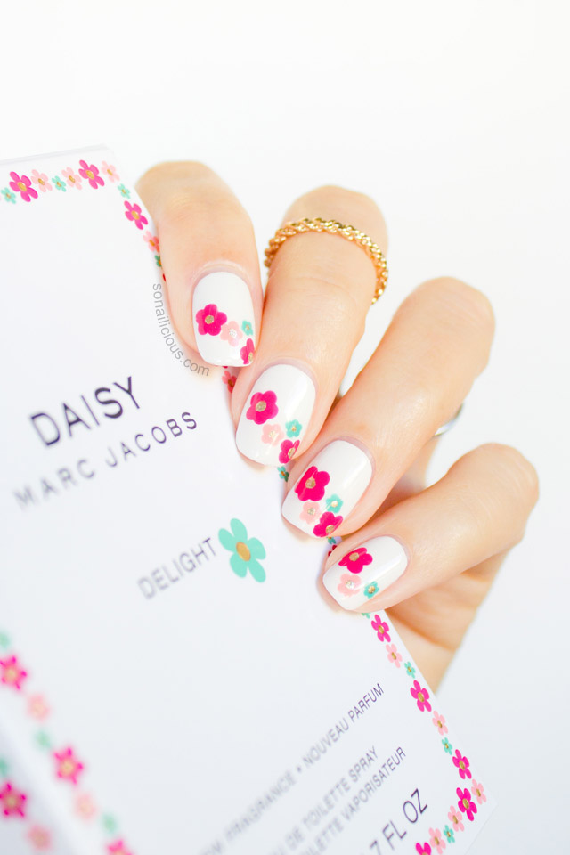 Daisy Nails Pink