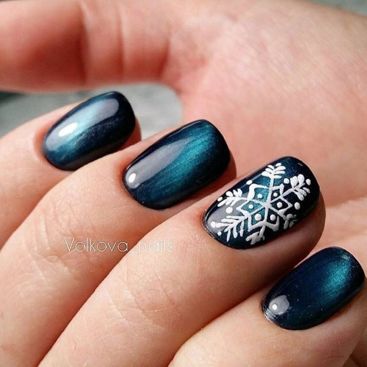 Winter Gel Nails